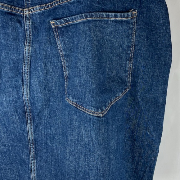 COPY - NWT: old navy High-Waisted Button-Front Mini Jean Skirt (28) $35 - Picture 11 of 14